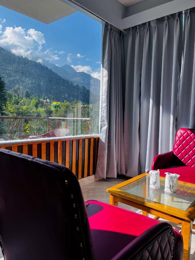 Apple Flower With Balcony And Mountain View Manali  Exterior photo